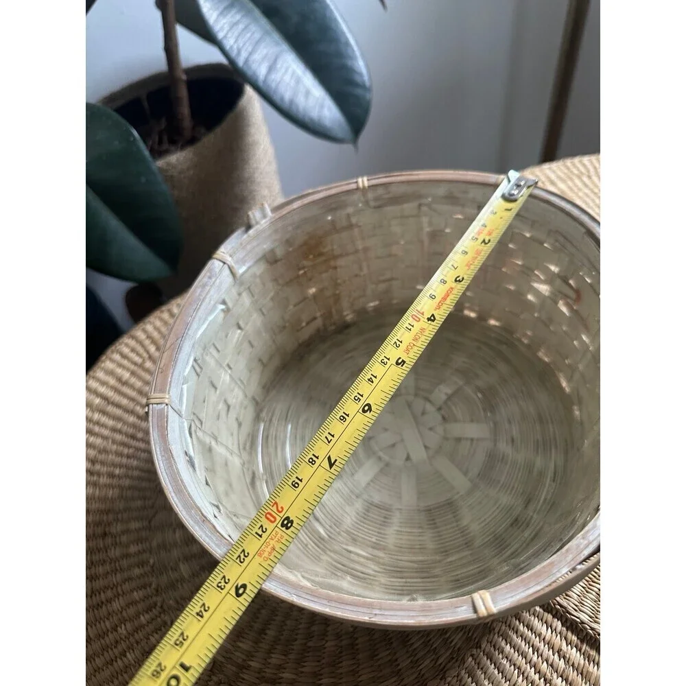 9” diameter circle wicker decorative basket